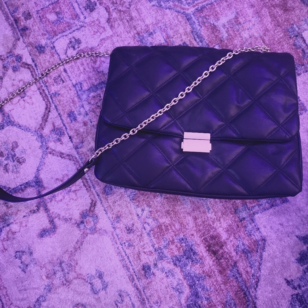 H&M black quilted crossbody or shoulder purse - excellent condition